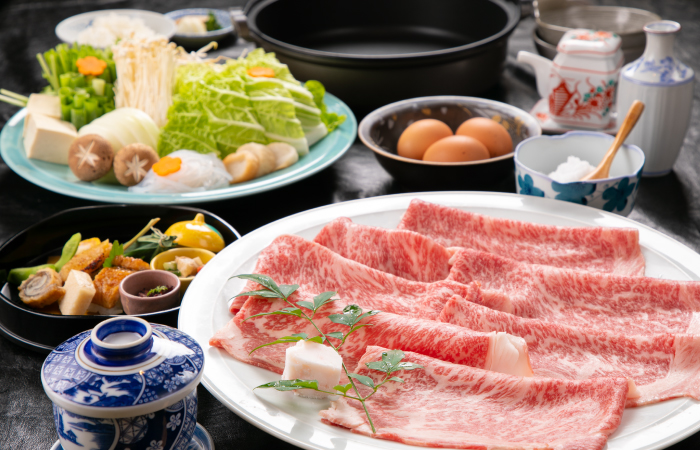Premium Omi beef sukiyaki course・Shabu shabu hot pot course meal